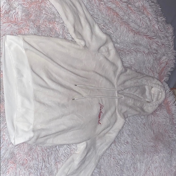 A white soft hoodie - Picture 3 of 4